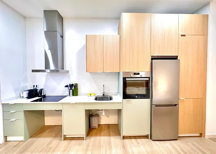 Valentia Apartaments Beachside Modern Style