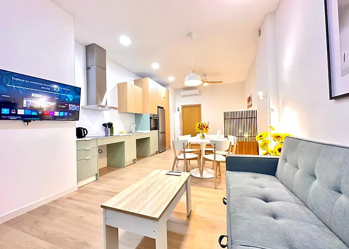 Valentia Apartaments Beachside Modern Style